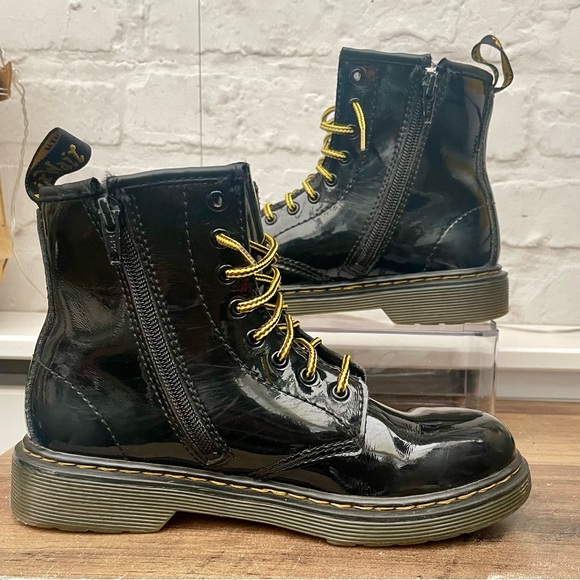 Dr Martens 1460 Patent Leather Lace Up Black Boots 8 Eyelets Zip, Junior Size 2 - Picture 2 of 6